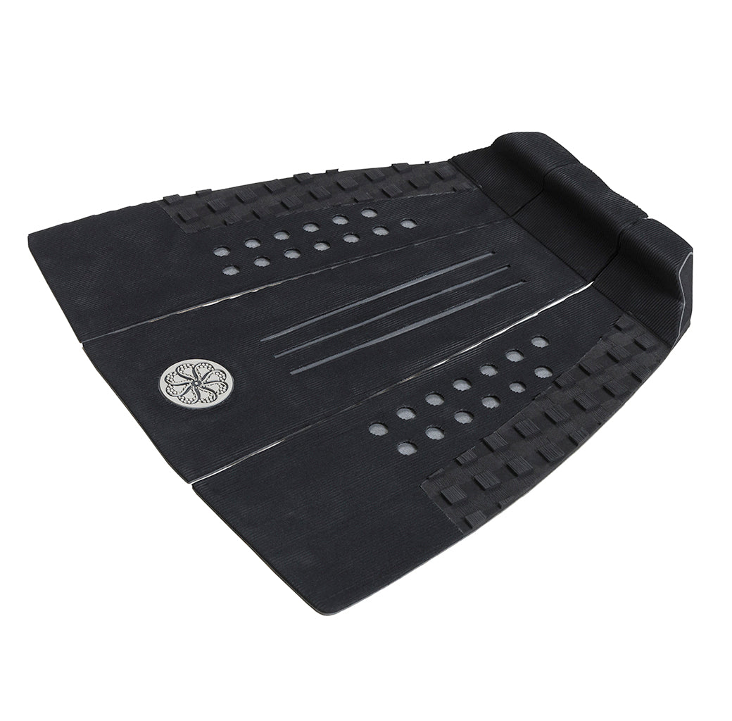 Chippa Wilson IV Signature Traction Pad- Black/Smoke