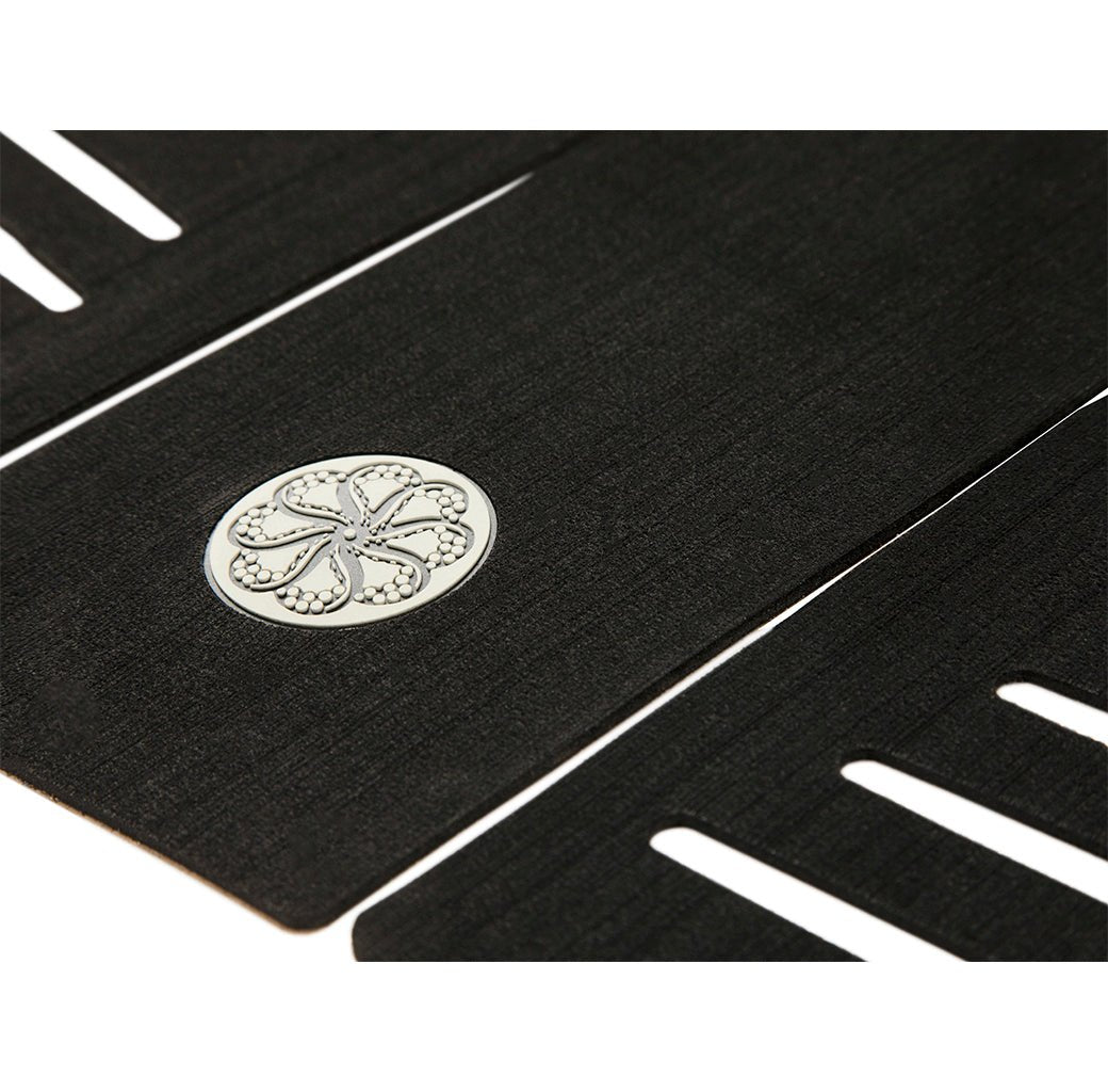 Front Deck III - Scrub Tech™ Traction Pad - Black